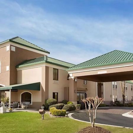 Spark By Hilton Spring Lake Fayetteville 외부 사진